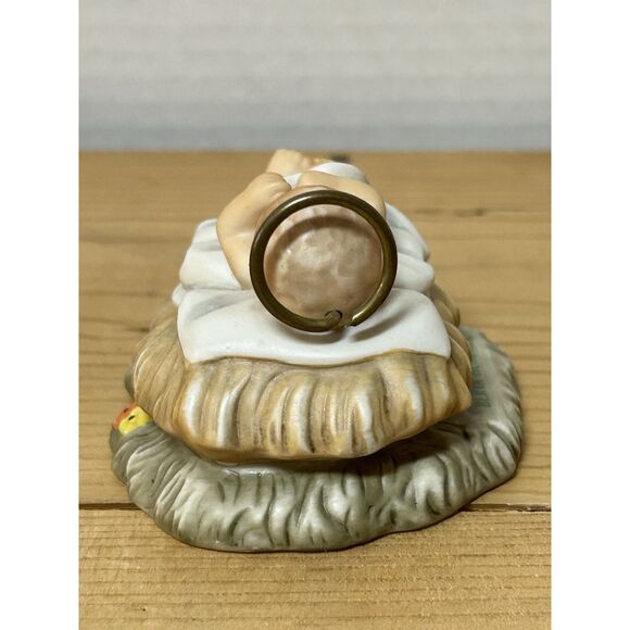 Goebel BERTA HUMMEL NATIVITY FIGURINE Baby Jesus BH 26/C - 3 1/4"  (1996) 301162 - Picture 2 of 5